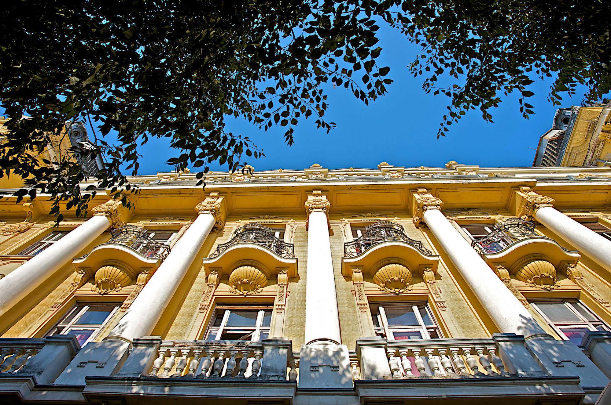 Guest House Hotel Riviera Pula Exterior foto